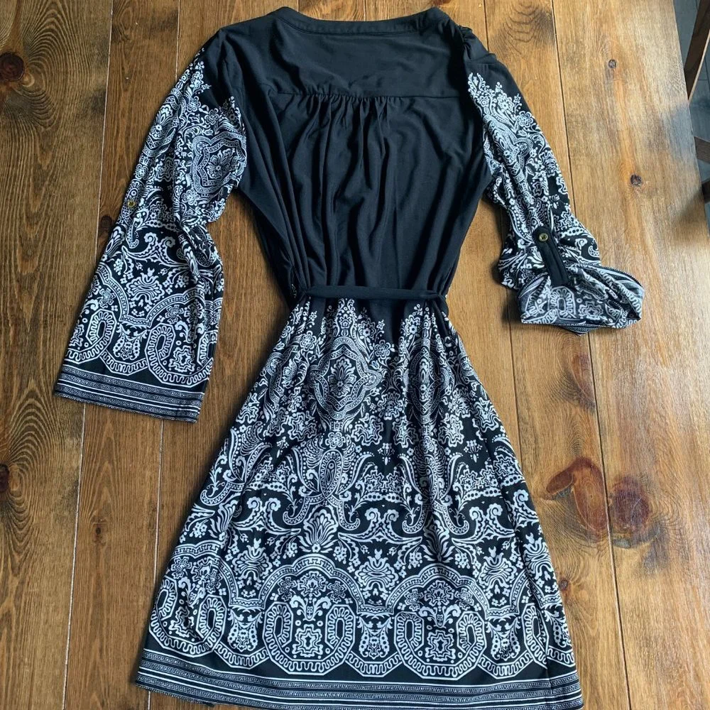 CALESAS | Dress - Picture 7 of 7